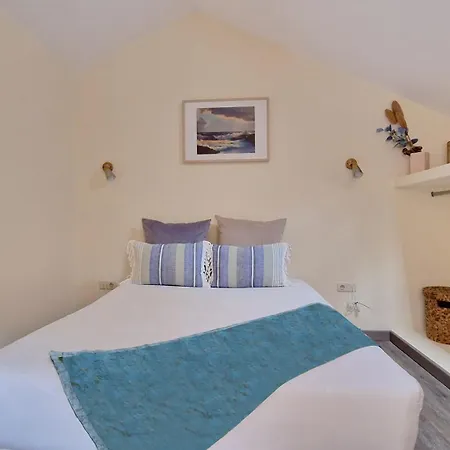 Garden Of Eden By Lovelystay