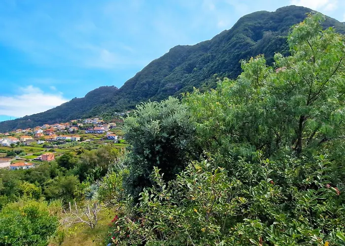 Garden Of Eden By Lovelystay